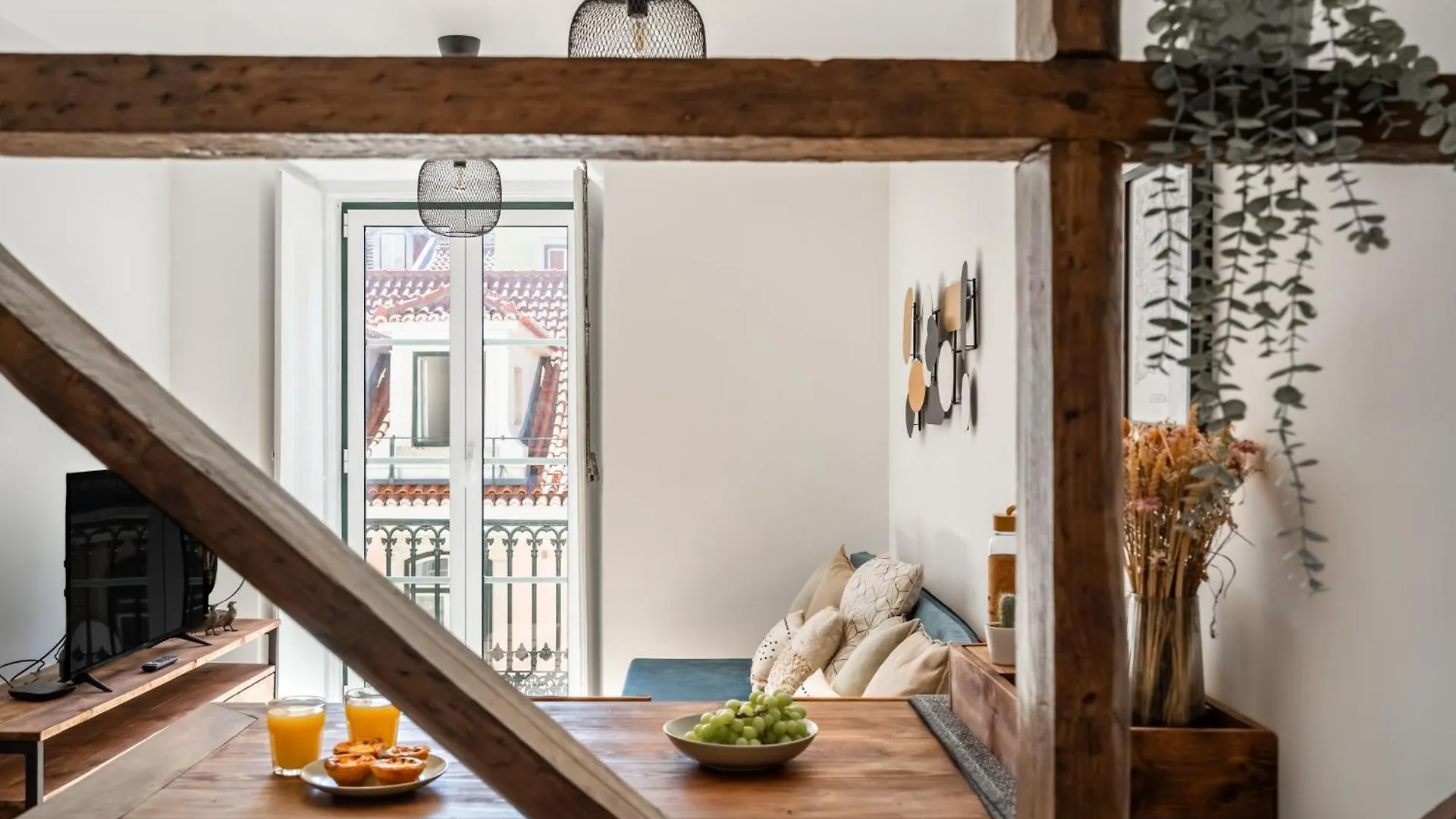 Lovely 2 Bedroom Apartment In The Heart Of Lisboa