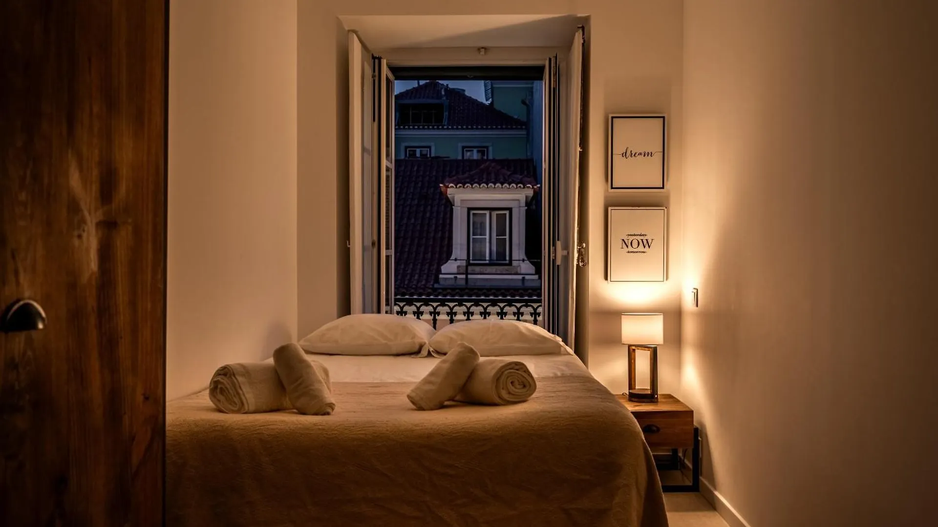 Lovely 2 Bedroom Apartment In The Heart Of Lisboa 0*,  Portugal