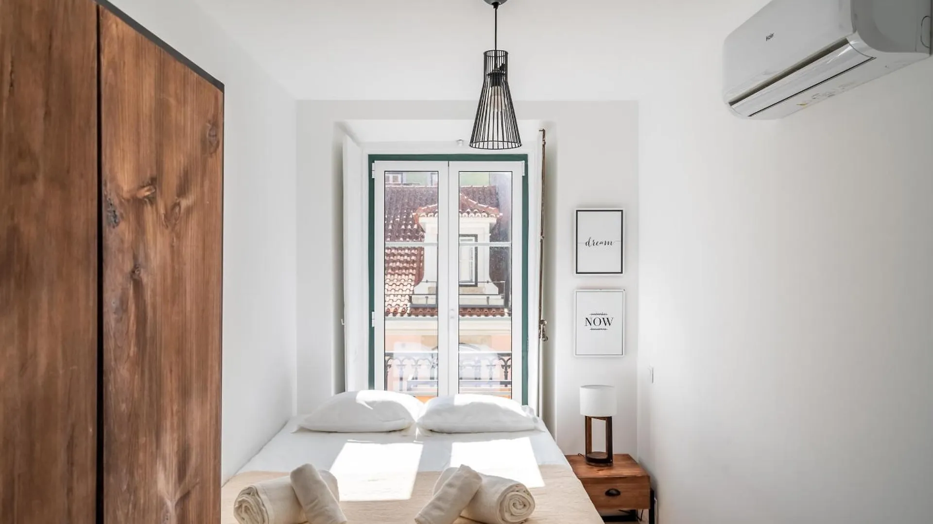 Lovely 2 Bedroom Apartment In The Heart Of Lisboa Portugal